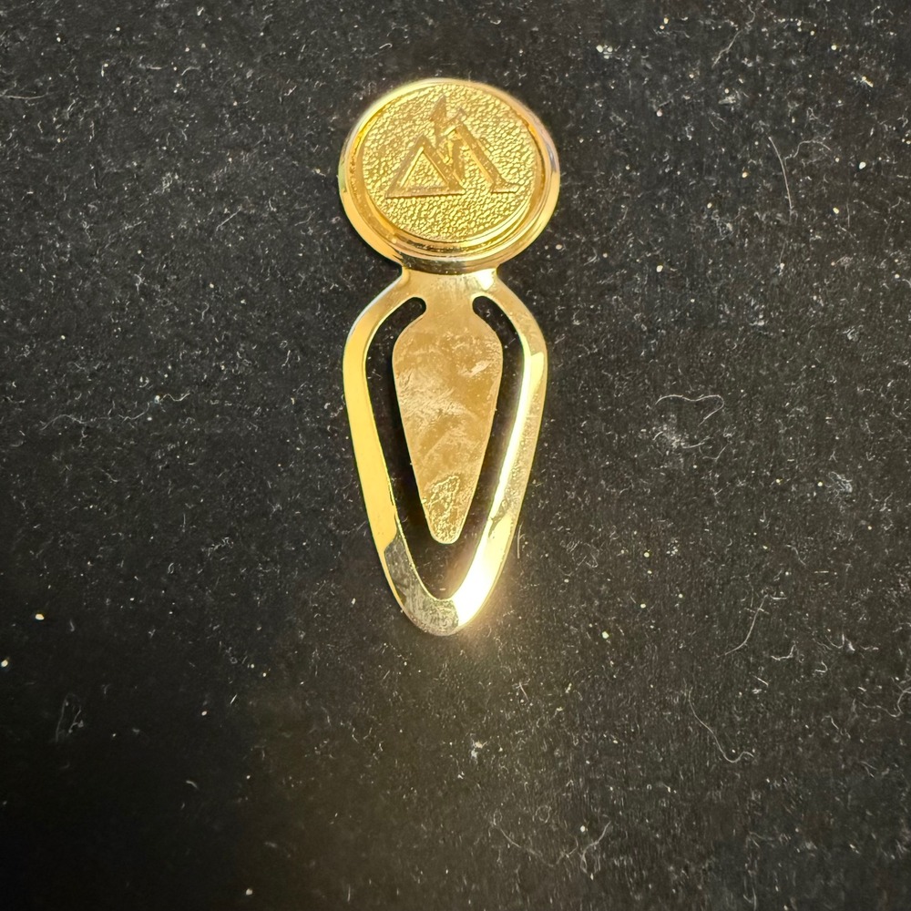 Vintage Gold Tone Delta Greek Letter Emblem Money Clip‎ Bookmark Paper Clip 2in
